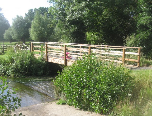 New footbridge by Loddon ford