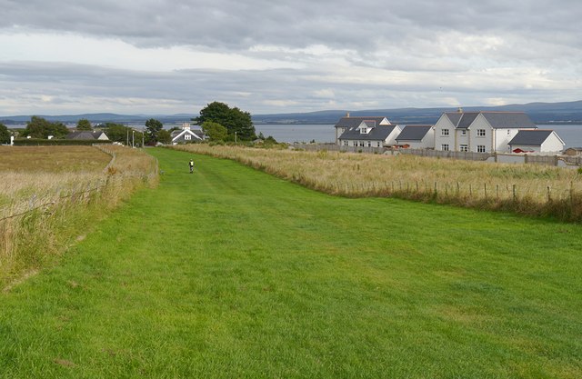 Grassy path to Chanonry Ness