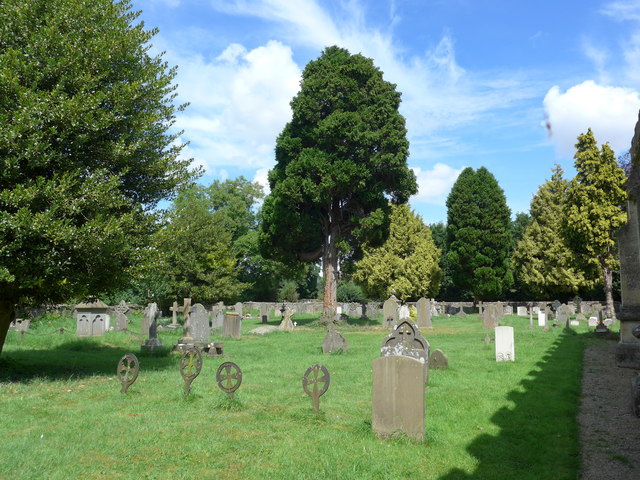 St Peter, Siddington: churchyard (b) © Basher Eyre :: Geograph Britain ...