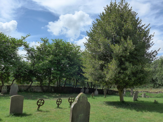 St Peter, Siddington: churchyard (c)
