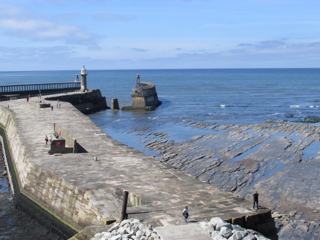 East piers, Whitby