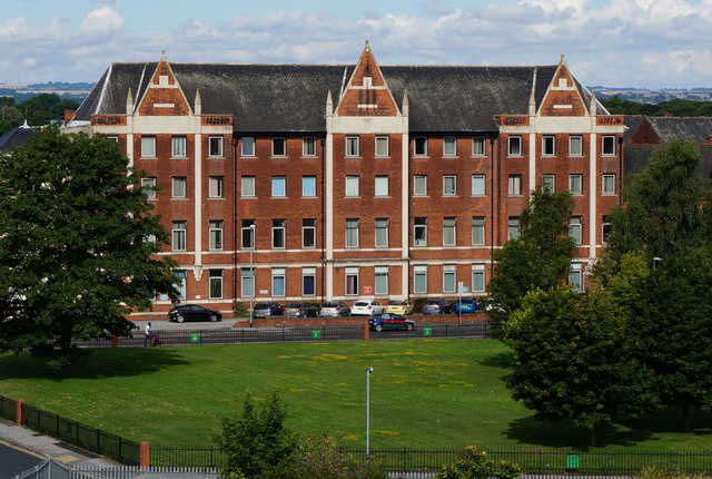 The former Children's Hospital on Park... © Ian S :: Geograph Britain ...