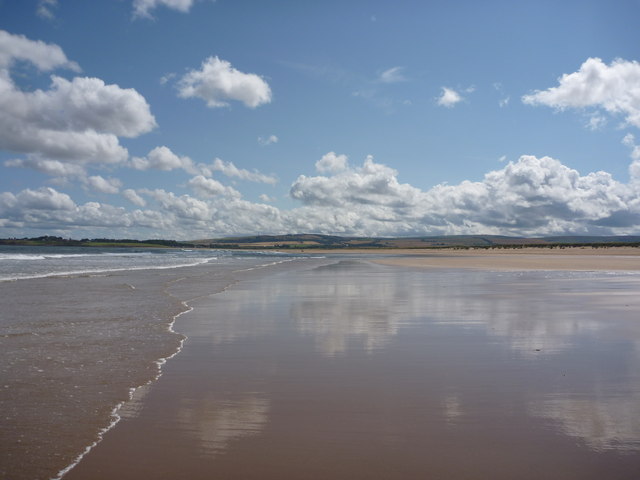 Coastal East Lothian : Pause For... © Richard West cc-by-sa/2.0 ...