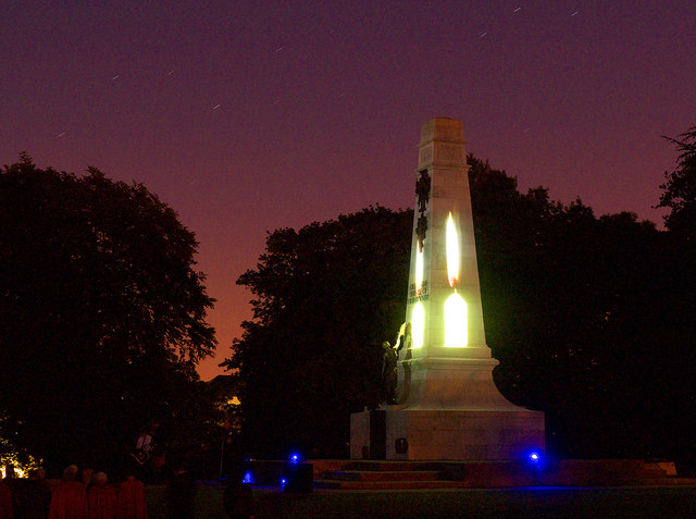 WW1 Candlelit Vigil, Bangor © Rossographer cc-by-sa/2.0 :: Geograph Ireland