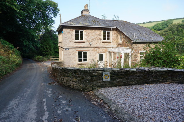 Clanacombe Lodge © jeff collins :: Geograph Britain and Ireland