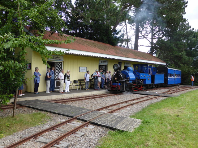 The Darjeeling Himalayan Railway - Ringkingpong Station