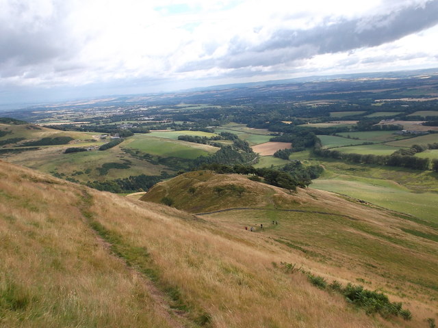 Turnhouse Hill path © Iain Russell :: Geograph Britain and Ireland