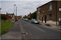 SE5023 : Lamb Inn Road, Knottingley by Ian S