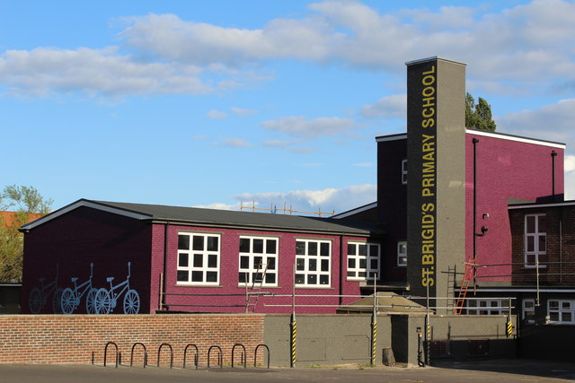 St Brigid's Primary School, Toryglen,... © Leslie Barrie cc-by-sa/2.0 ...