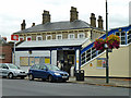 TQ1670 : Teddington station by Robin Webster