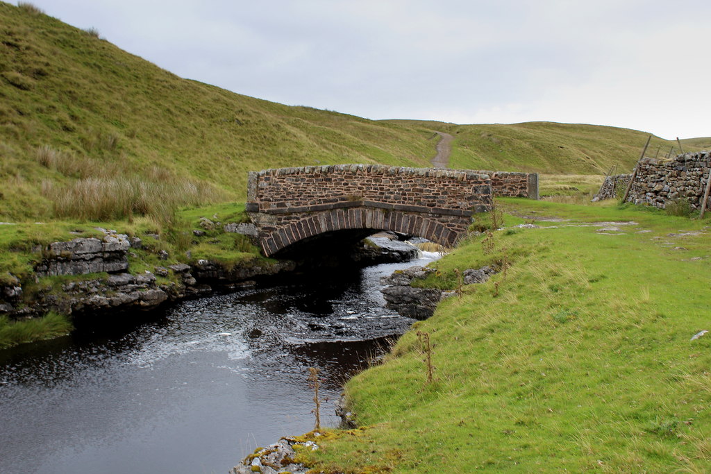 Ling Gill Bridge Chris Heaton Cc By Sa Geograph Britain And Ireland