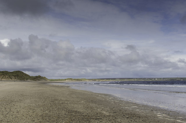 Reiss Sands © Peter Moore cc-by-sa/2.0 :: Geograph Britain and Ireland