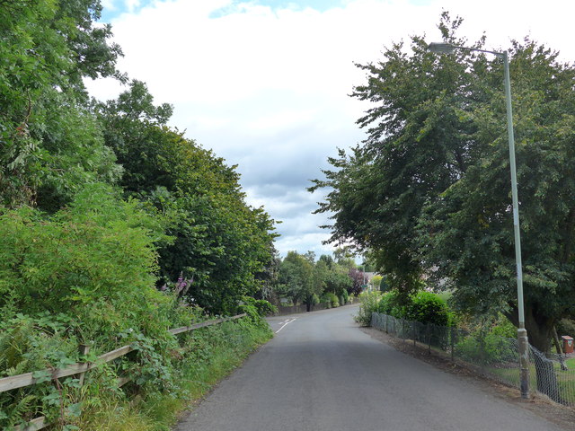 Looking south-southwest in Sauchie Road