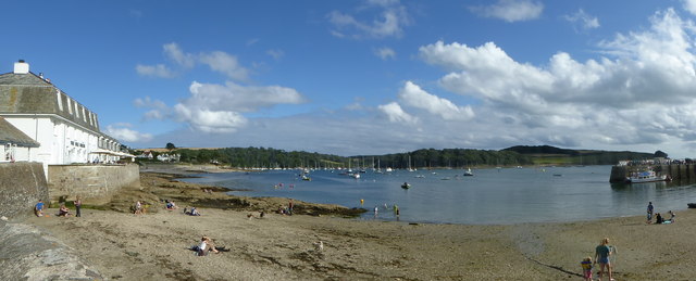 St Mawes Harbour panorama