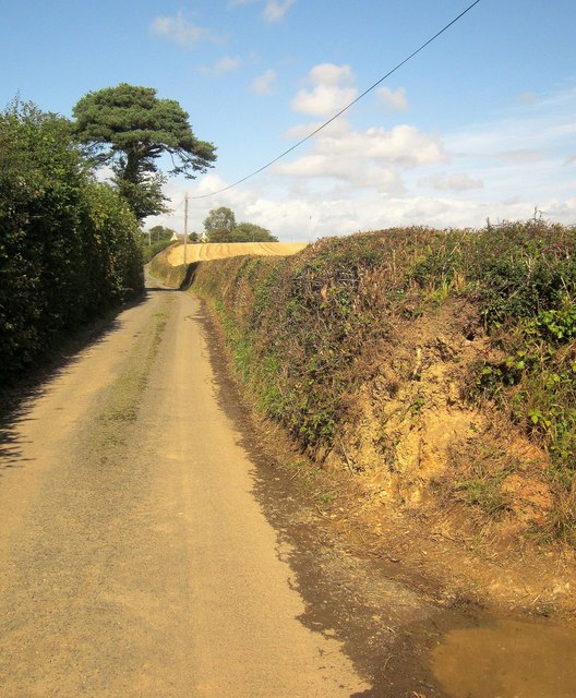 Lane past Hole Acre