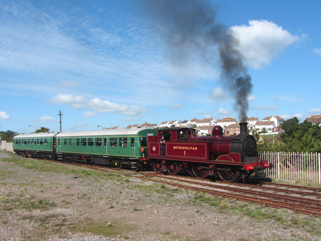 Barry Tourist Railway Gareth James cc by sa 2.0 Geograph