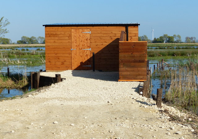 New bird hide at Willow Tree Fen Nature Reserve
