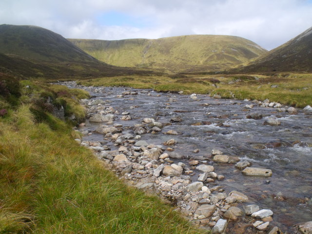 Cnap nan Laogh from the banks of River Eidart, Glenfeshie