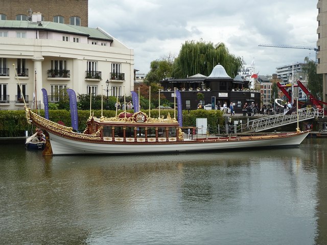 Royal Barge "Gloriana" at St Katharine Dock (2)