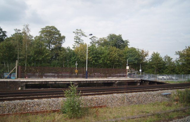 Extended platform - Winchfield