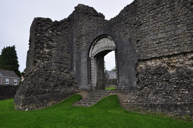 Bridgend : Newcastle Castle Ruins