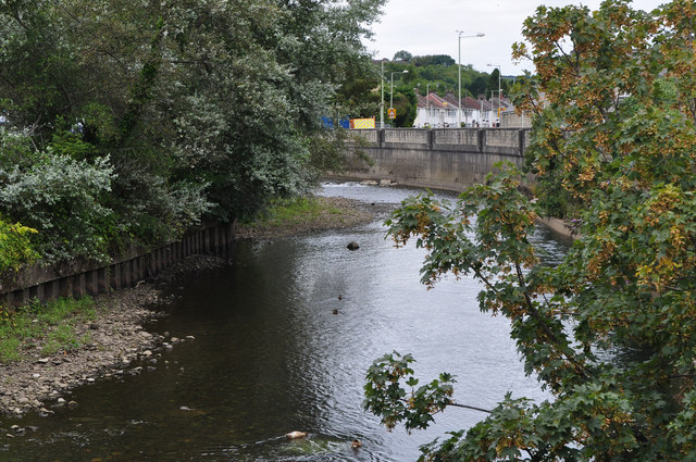 Bridgend : River Ogmore