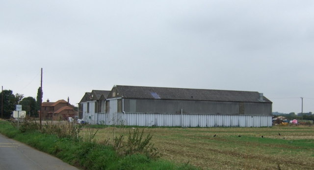 Farm buildings on Sudbrooke Lane