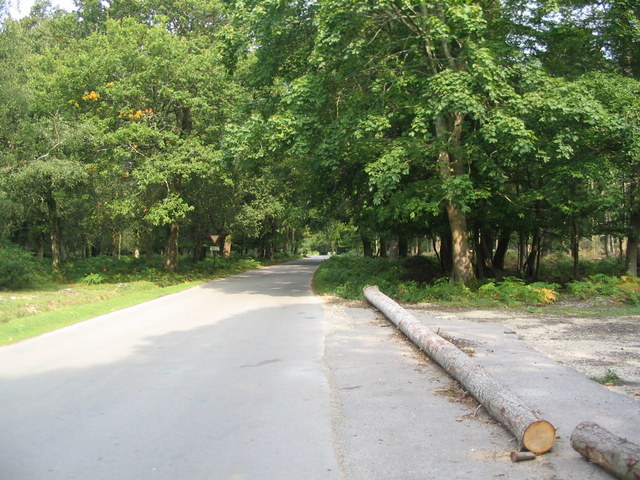 Roundhill camp site access road