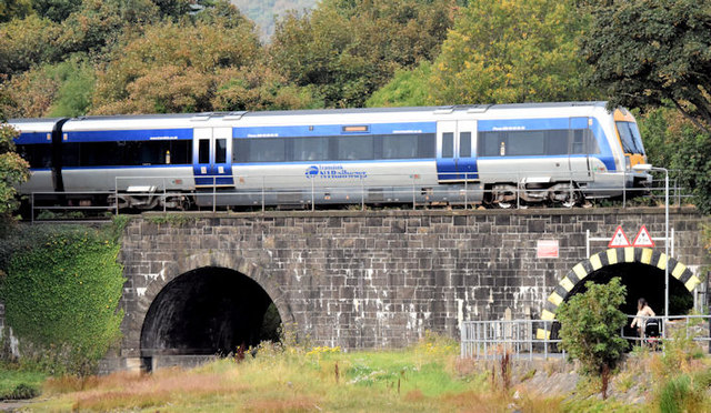 Train, Whitehouse, Newtownabbey - September 2014(2)