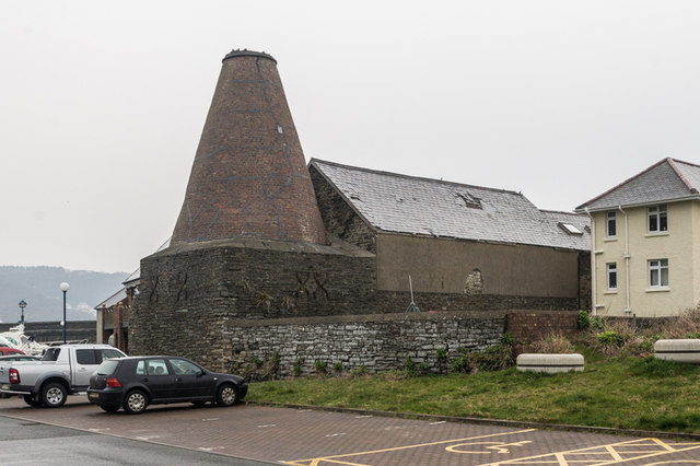 Old malthouse and kiln