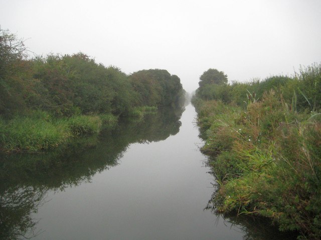 Grand Union Canal: Aylesbury Arm: Reach near Puttenham (2)