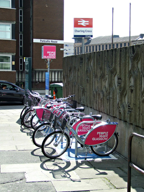 Nextbike Glasgow cycle hire point: Charing Cross railway station
