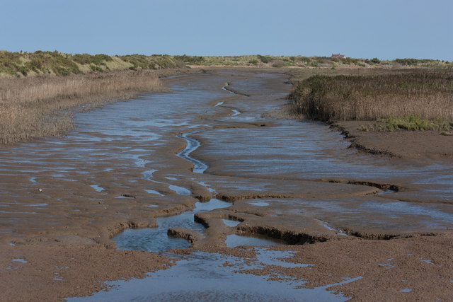 Tidal channel, Titchwell © Pauline E :: Geograph Britain and Ireland