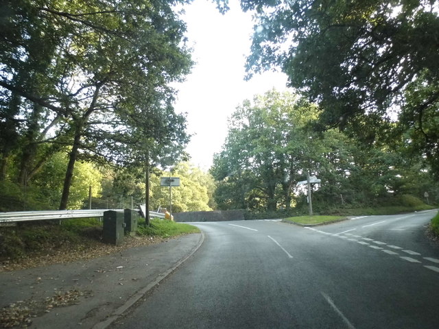 Sandy Lane at the junction of Little London