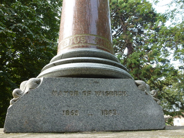 The Richard Young Memorial, The Park, Wisbech - Photo 12 of 16