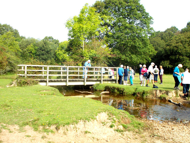 Walkers at Rooks Bridge © Mike Smith cc-by-sa/2.0 :: Geograph Britain ...