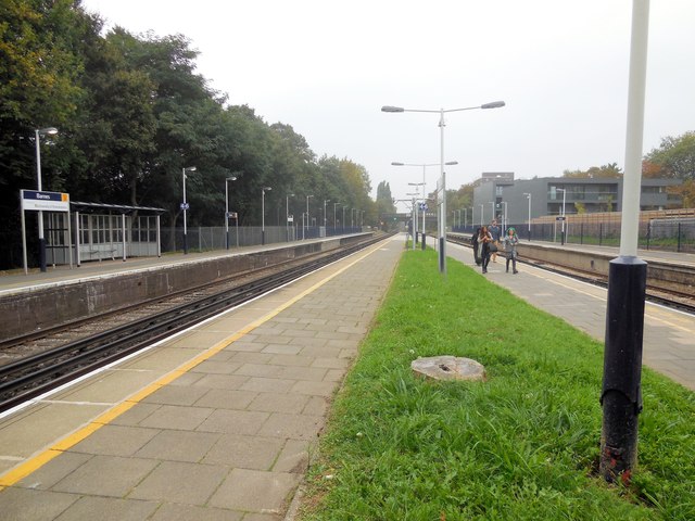 Barnes Station