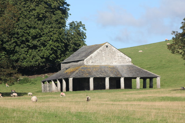 Deer Shed or pillared barn from A6