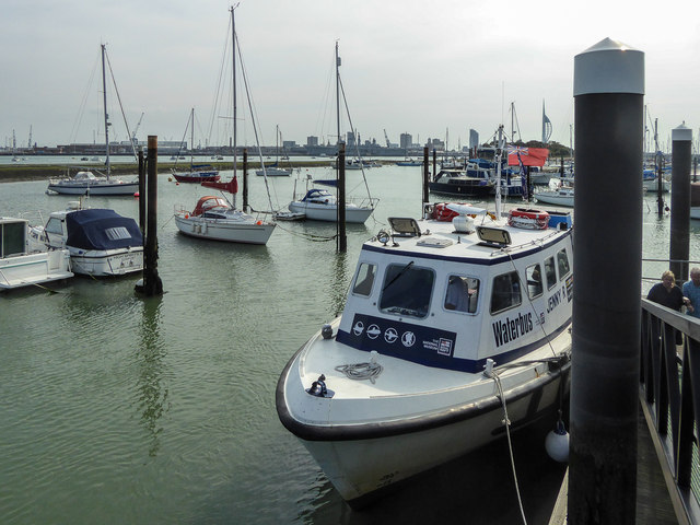 Waterbus, Portsmouth Harbour, Portsmouth, Hampshire