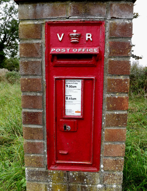 Crossroads Victorian Postbox © Adrian Cable :: Geograph Britain and Ireland