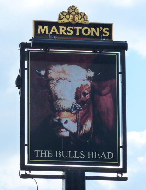 The Bulls Head pub sign © Mat Fascione :: Geograph Britain and Ireland