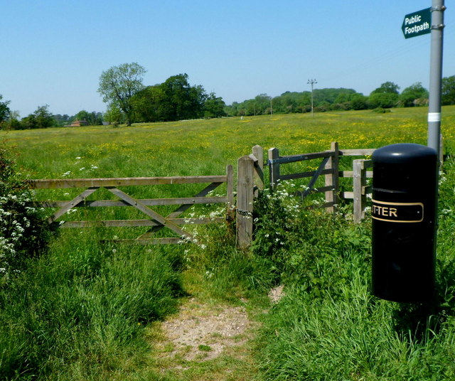 Gate to a public footpath south of Framilode