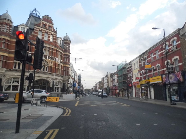Green Lanes at the junction of St Ann's Road