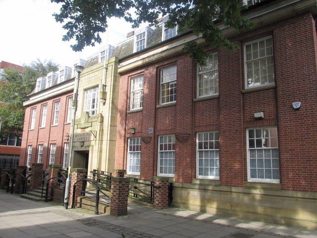 Municipal offices, Headlands Road #1