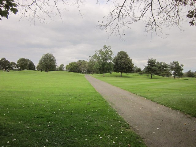 Path across Chipping Sodbury Golf Club © Derek Harper :: Geograph Britain  and Ireland