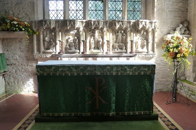 Minster Lovell - St Kenelm - The altar & reredos
