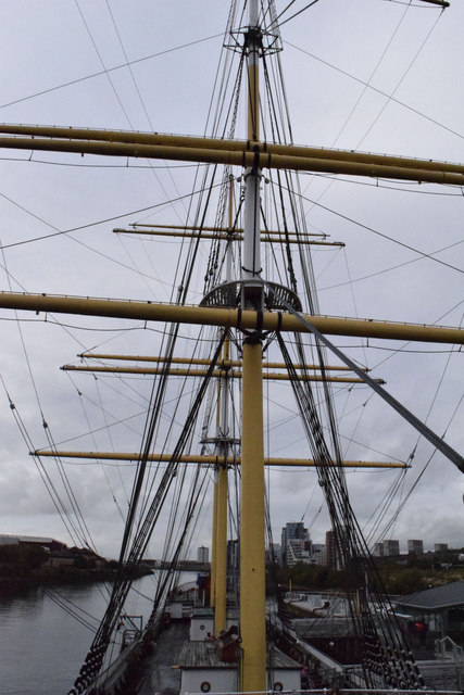 Masts and rigging on Glenlee