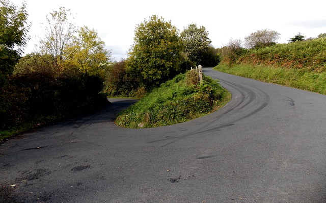 Hairpin Bend On An Incline Pen Y Cae © Jaggery Geograph Britain