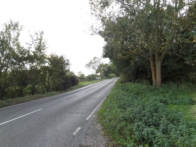Entering Woodton on the B1332 Norwich Road
