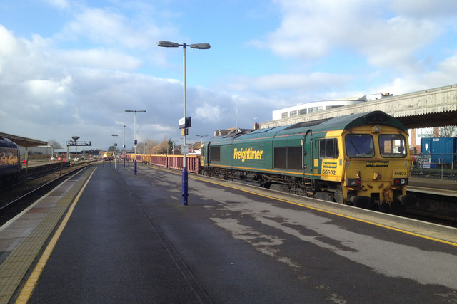 Empty ballast train at Taunton station, 20 January 2014